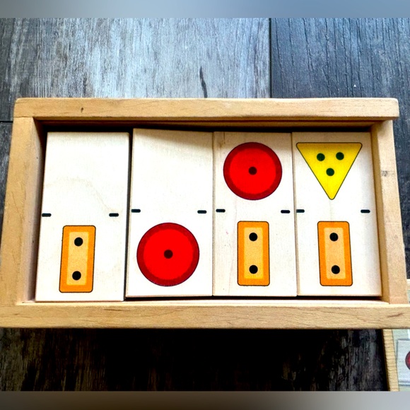 Hard to find, vintage Bajo wooden Dominoes set - Picture 2 of 4